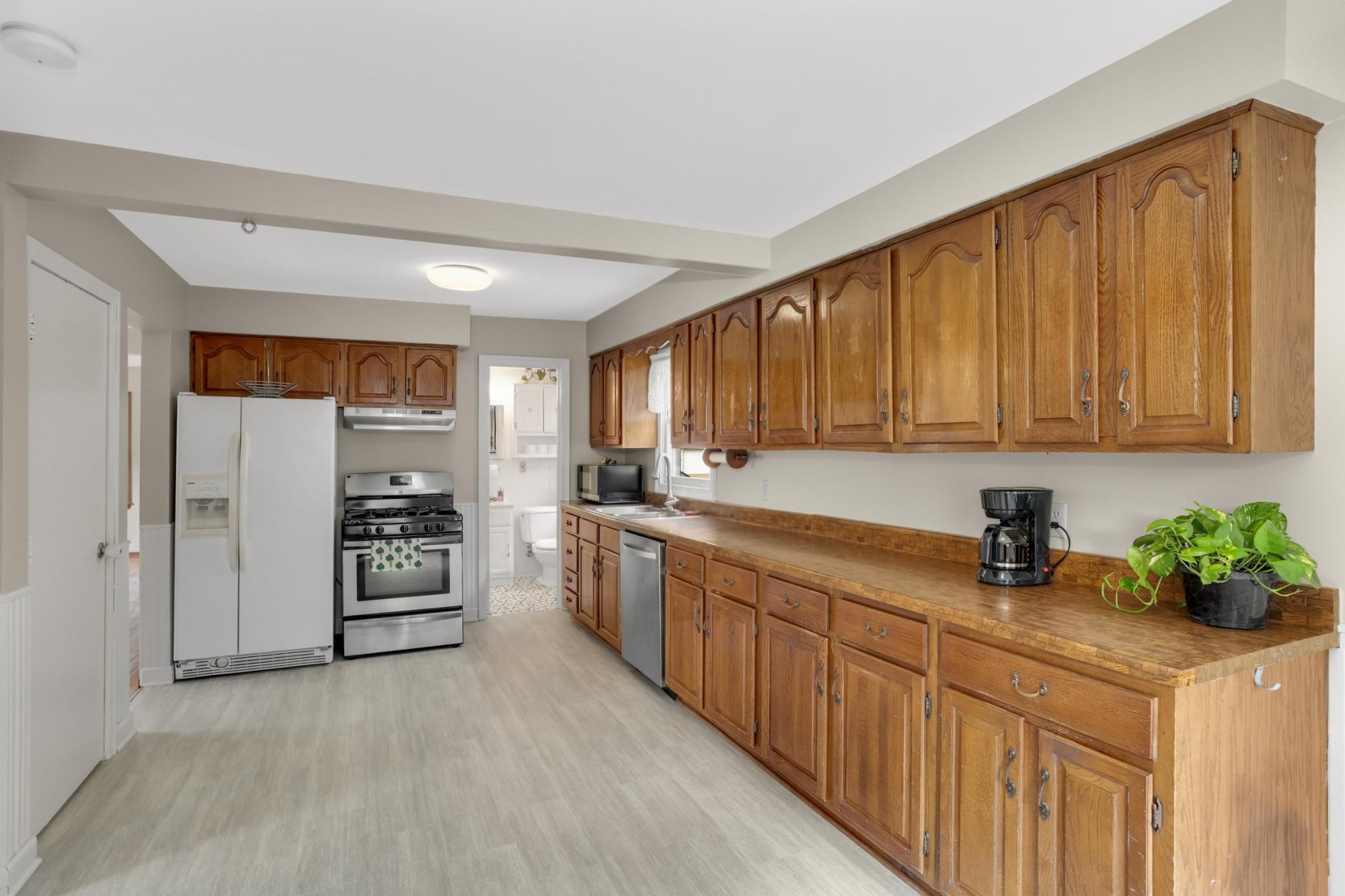 New kitchen floor installed in 2026.