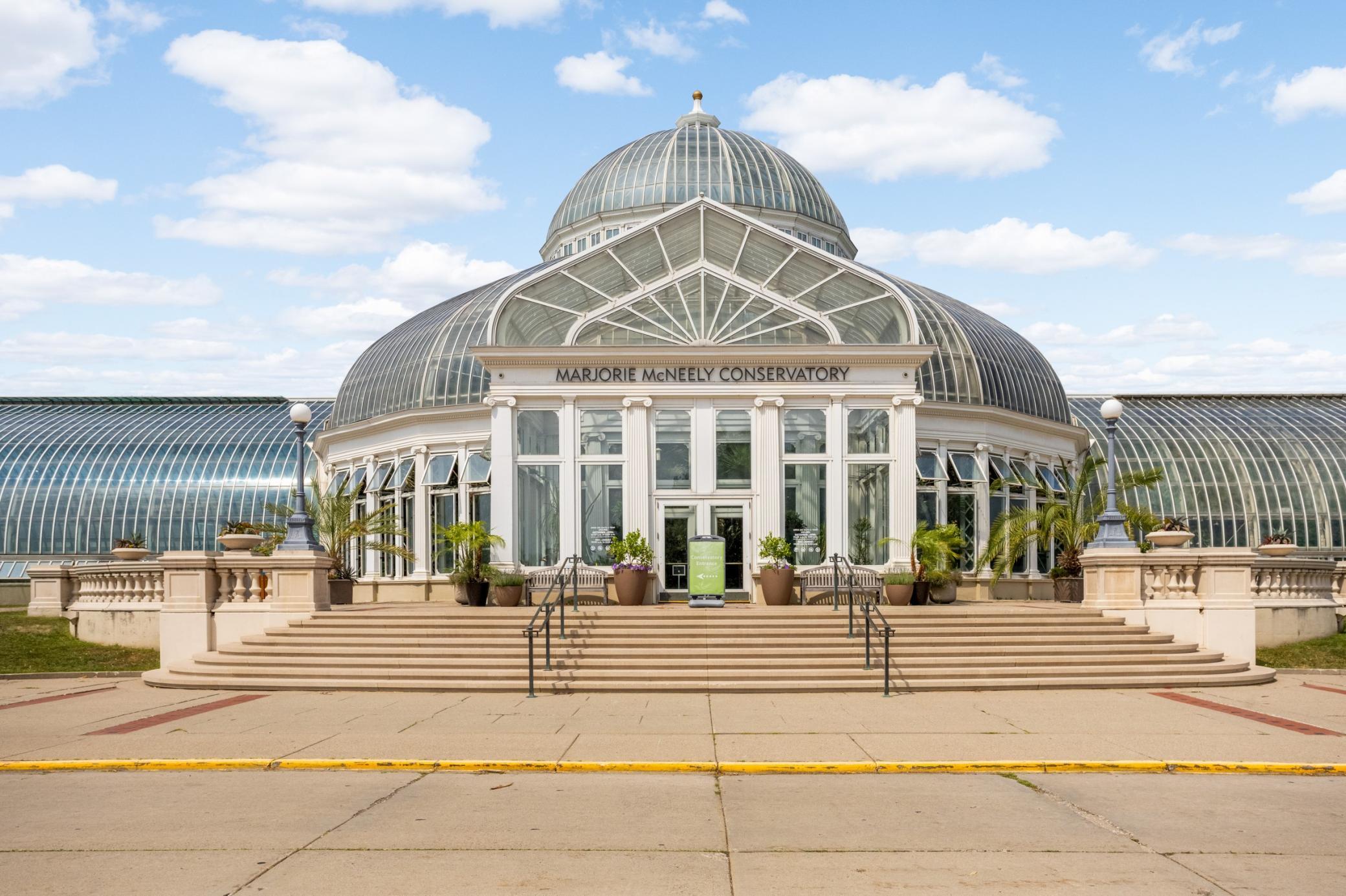 Zoo conservatory.