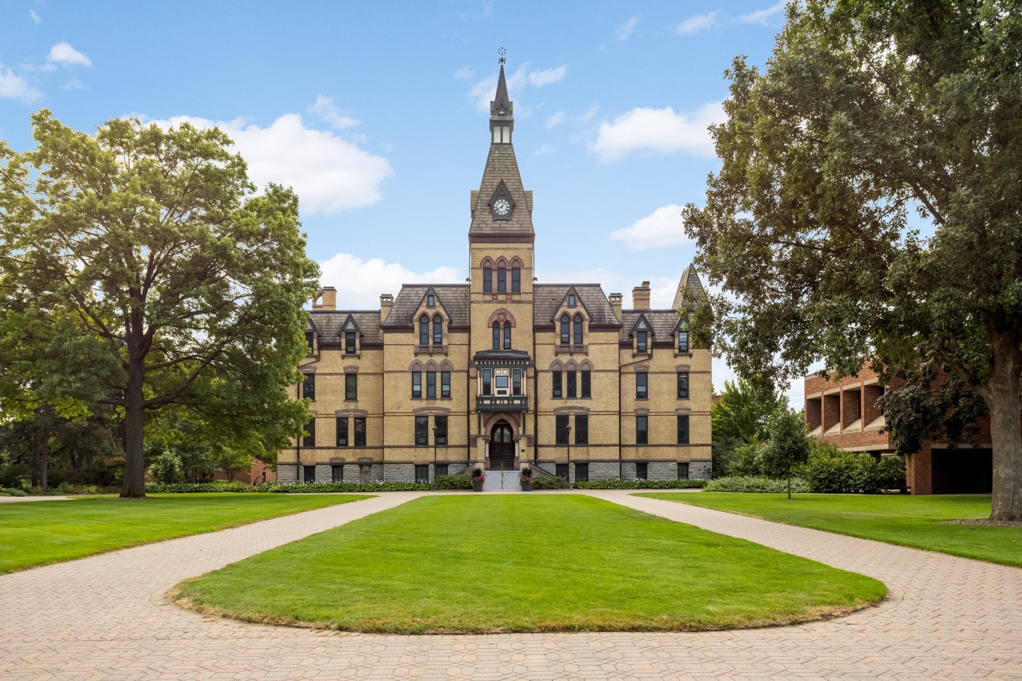 Hamline college just a couple blocks away.