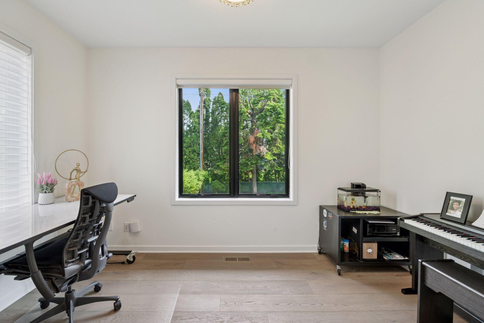 Main level office
