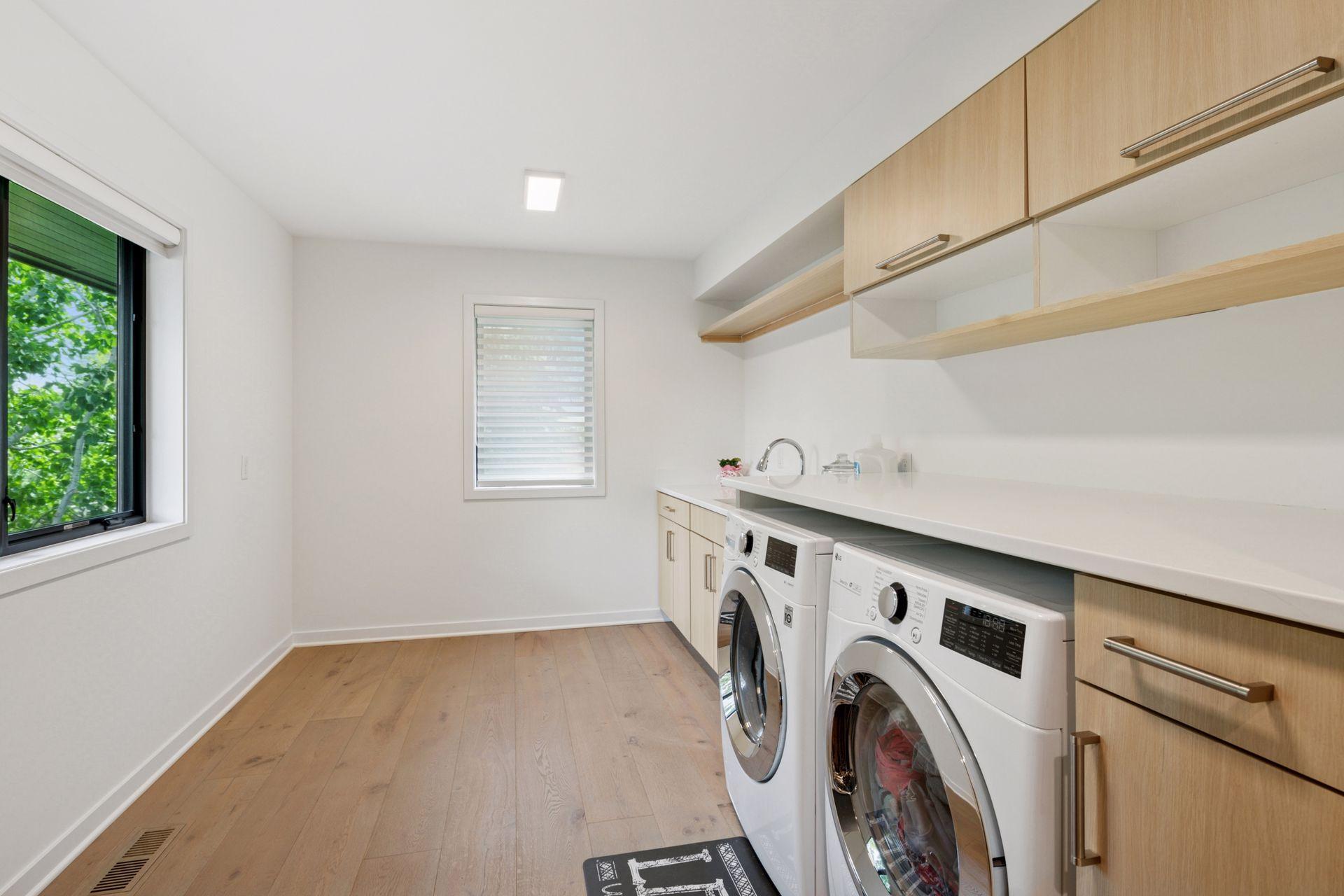 Upper level laundry