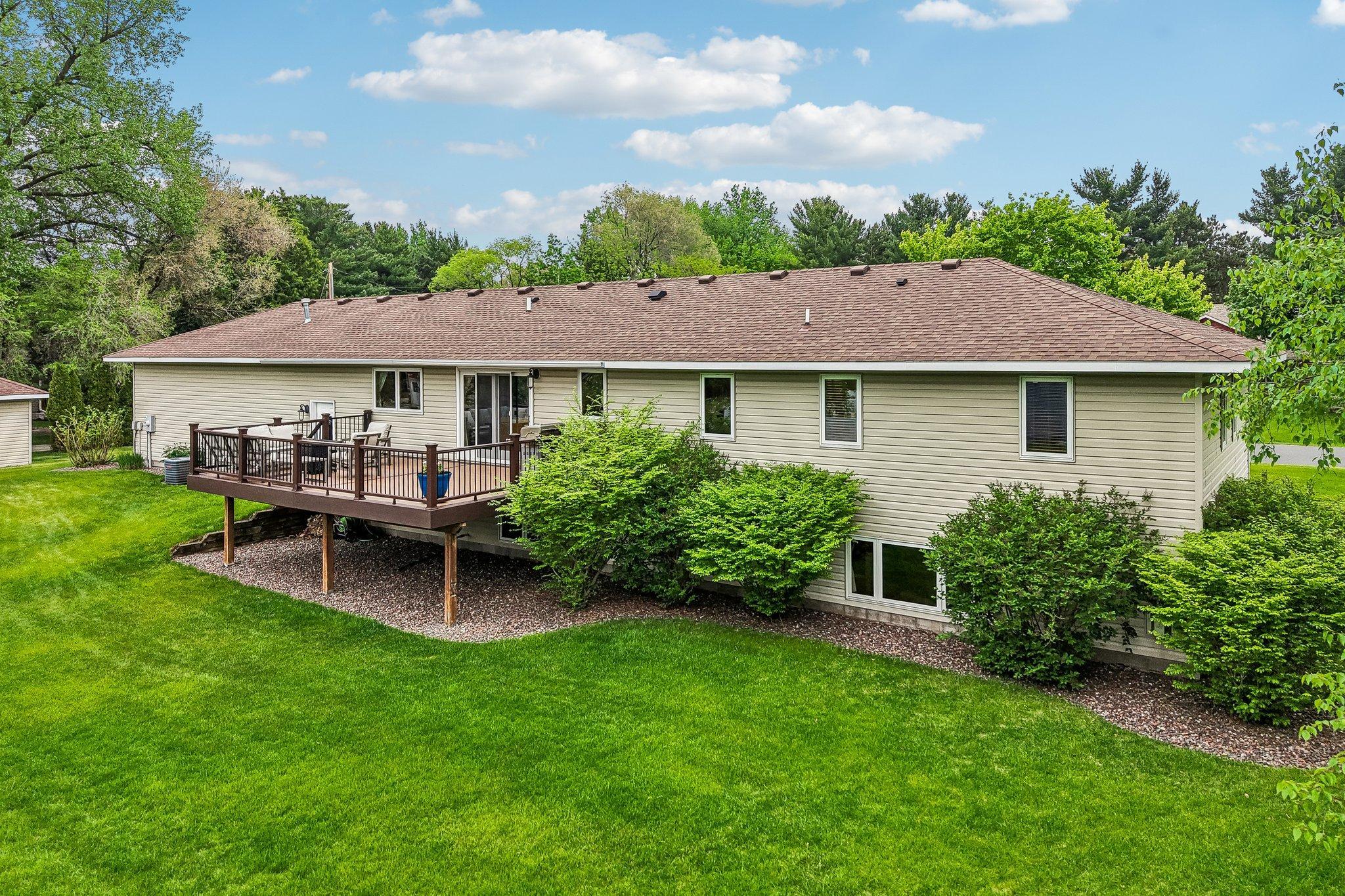 79-web-or-mls-Laurene Ave-S1905-079.jpg