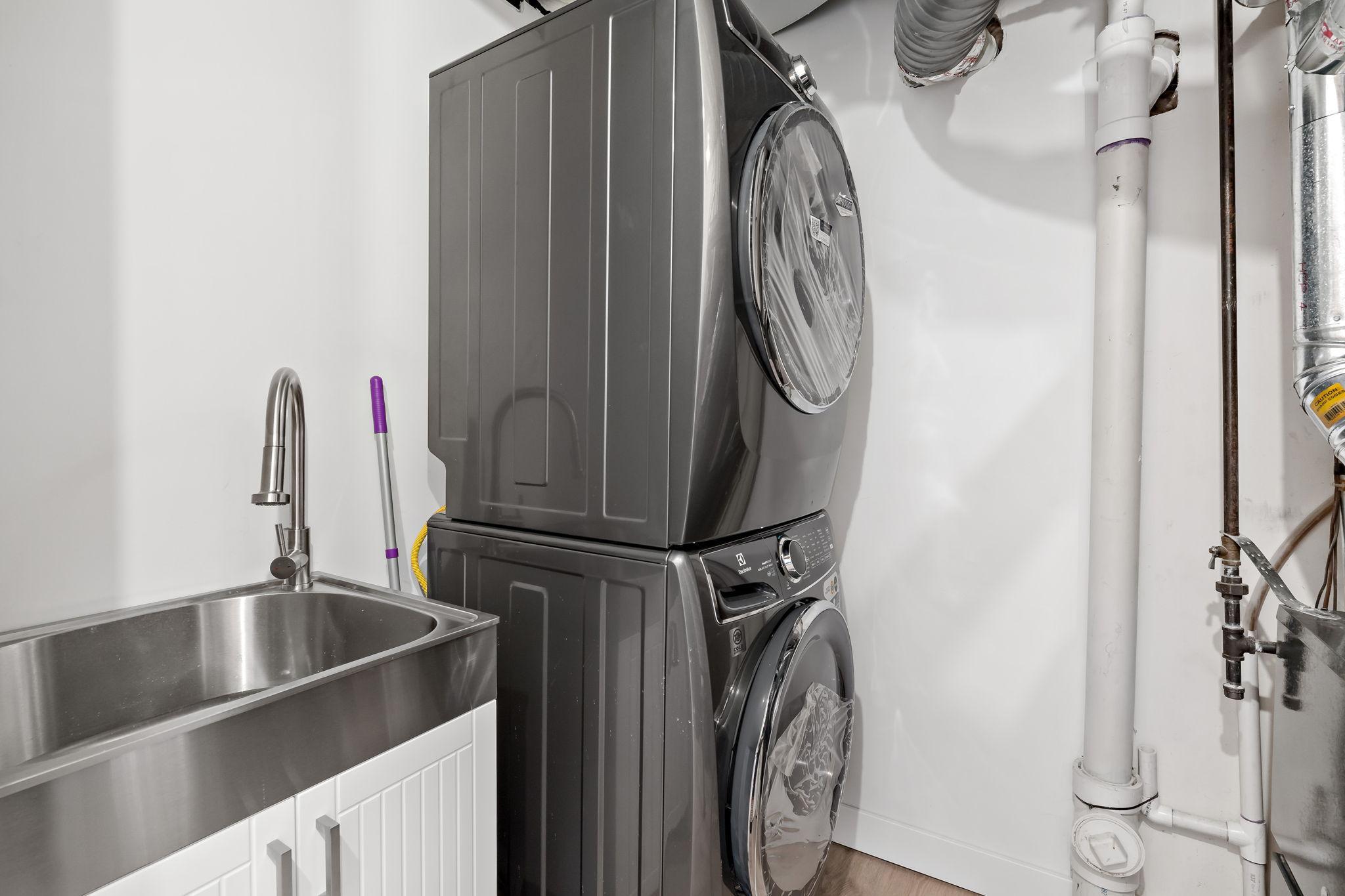 2nd Washer/Dry Set-Lower Level