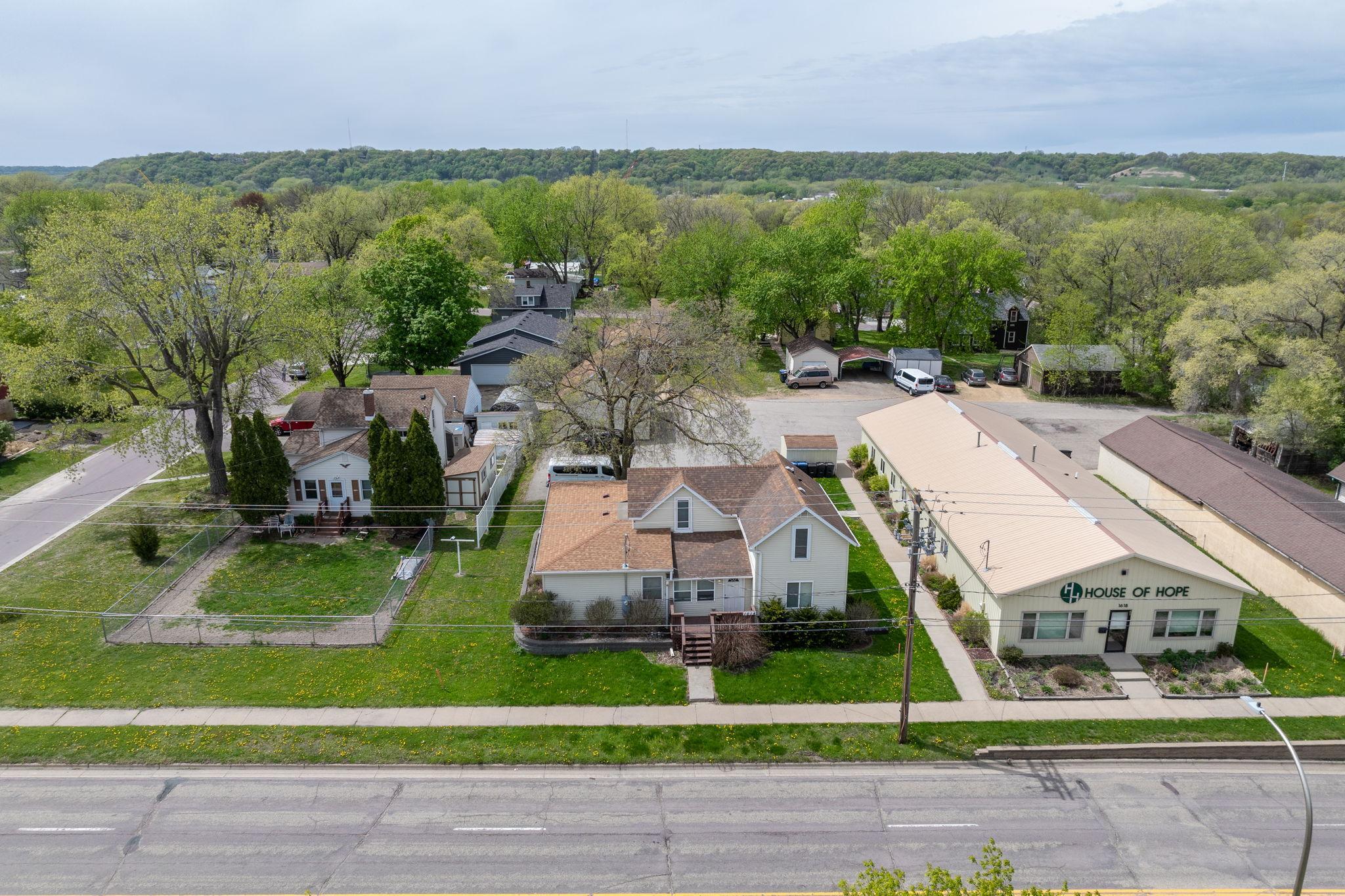 21-web-or-mls-1618-3rd-ave.jpg