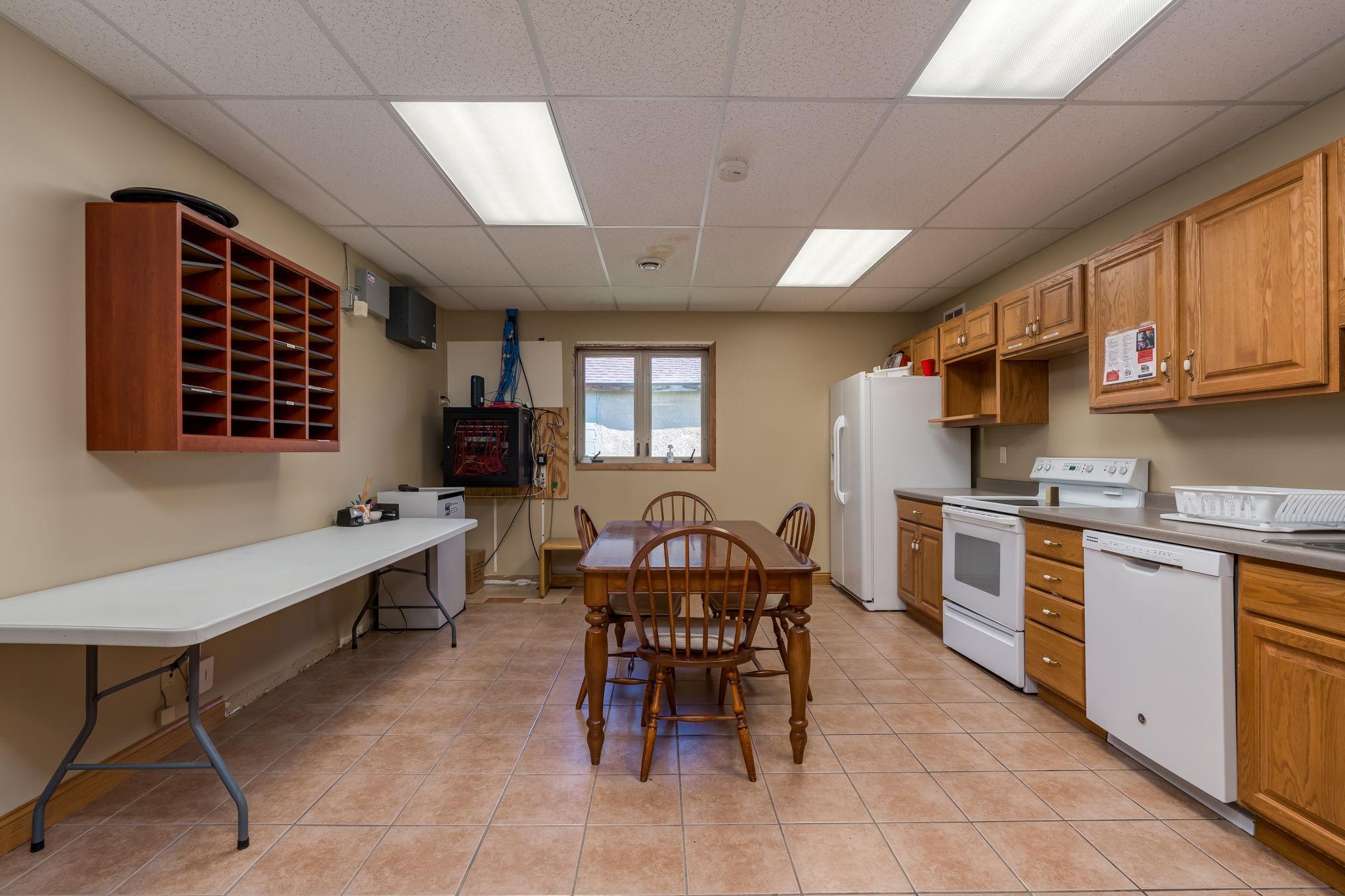 36-web-or-mls-1618-3rd-ave.jpg