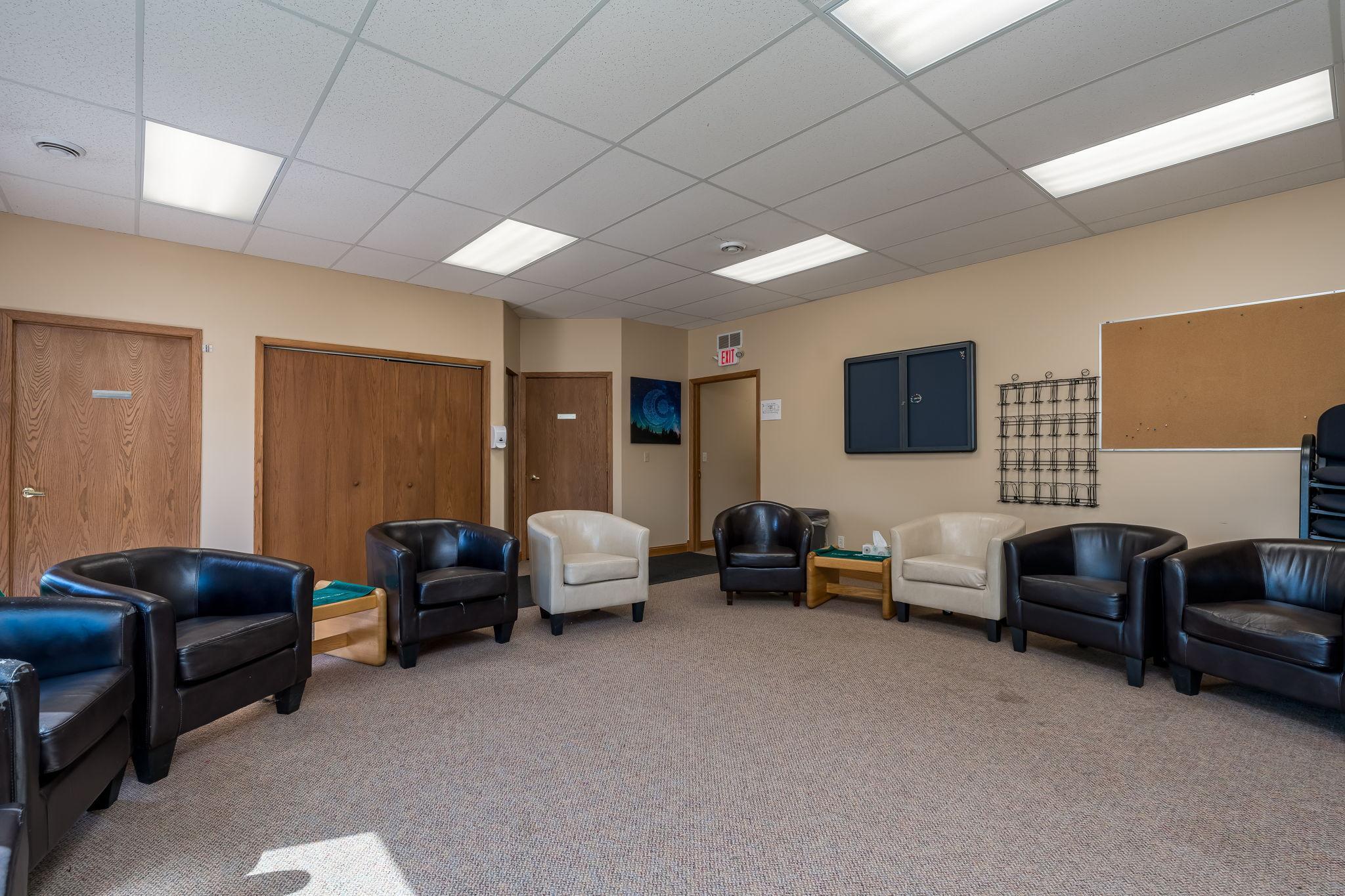 44-web-or-mls-1618-3rd-ave.jpg