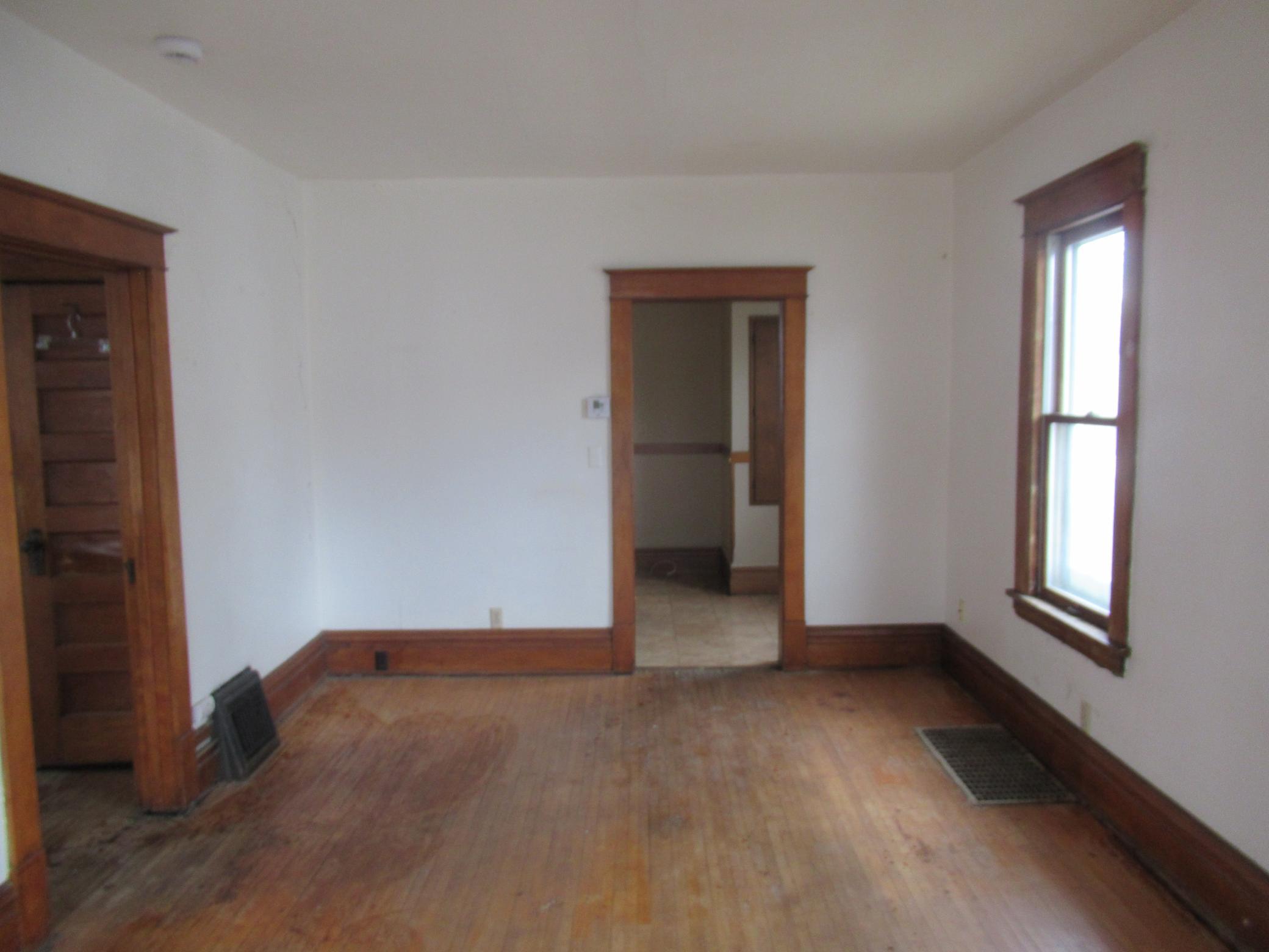DiningRoom.JPG