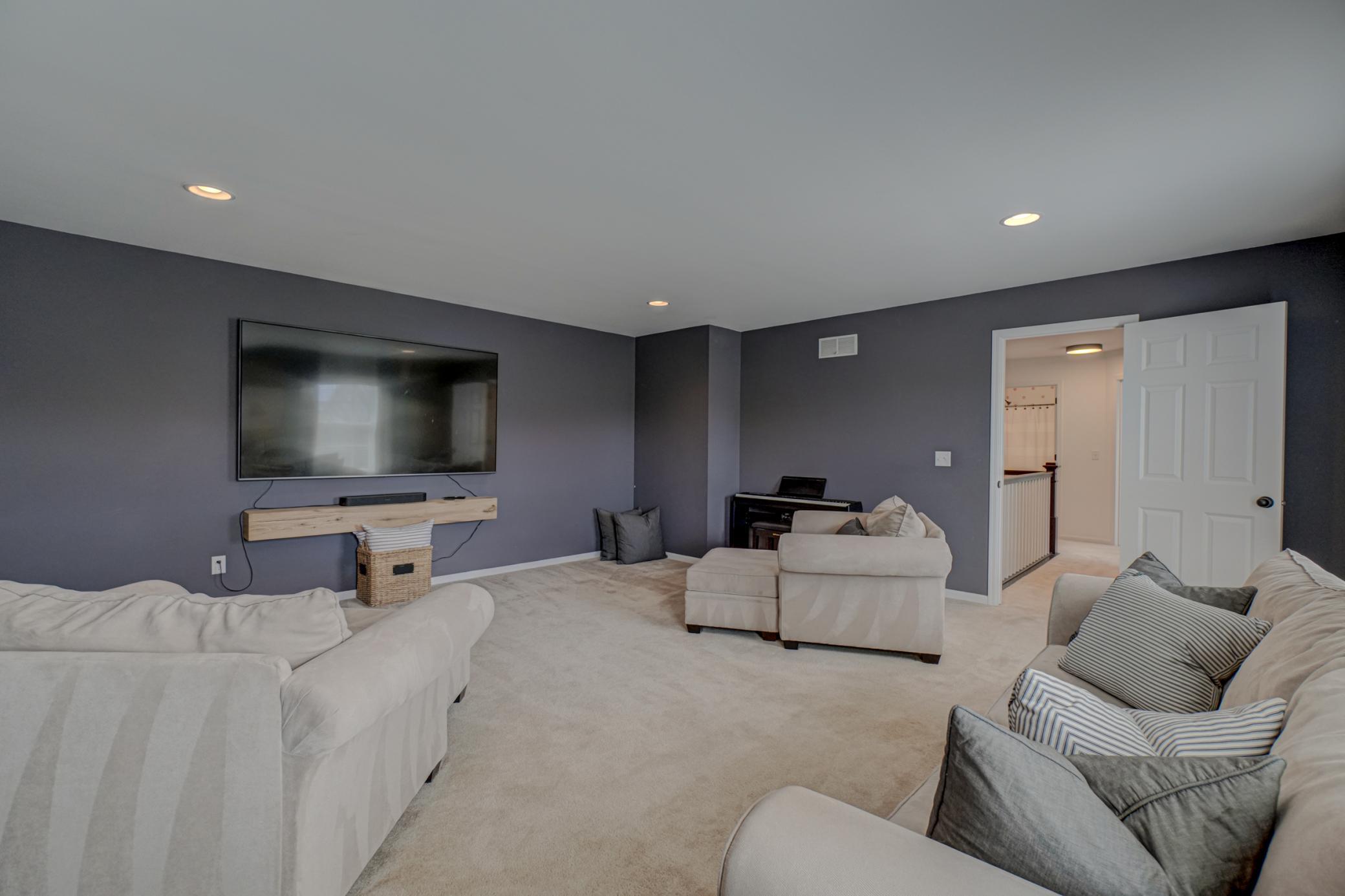 4891 159th St W-44.jpg