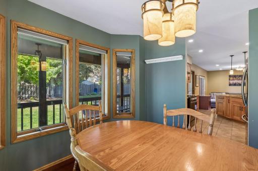 717 Marie Avenue W, Mendota Heights, MN 55118