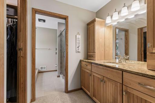 717 Marie Avenue W, Mendota Heights, MN 55118