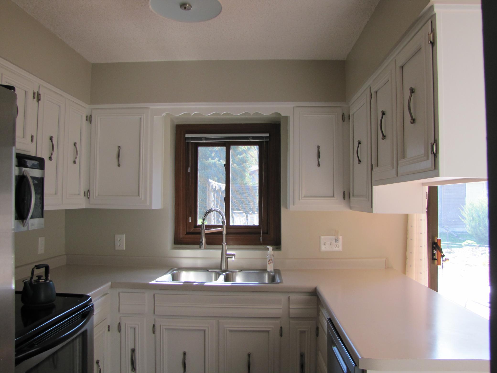 Kitchen 1.JPG