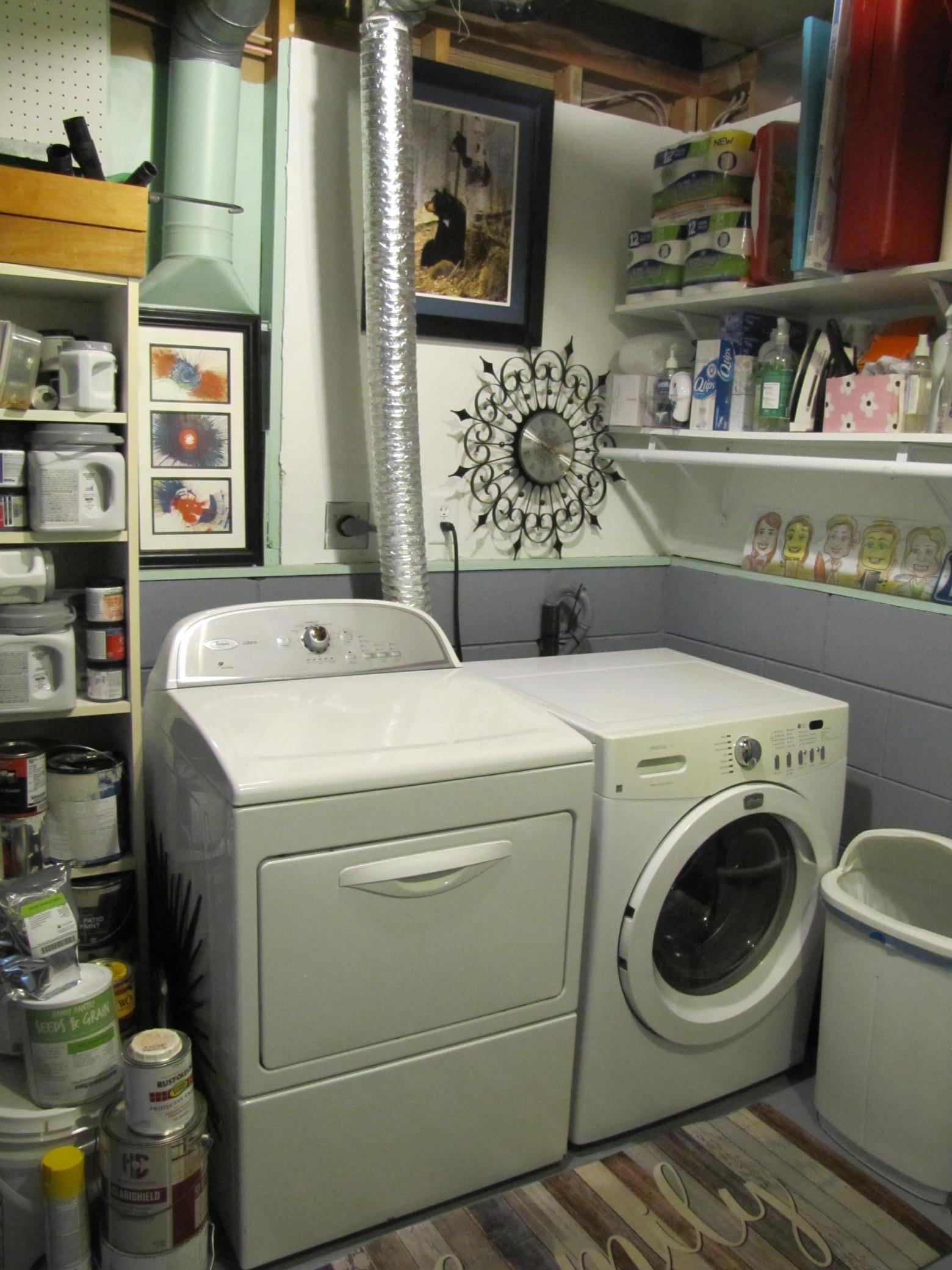 Laundry Rm.JPG