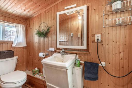 42414 Sunset Hill Road, Battle Lake, MN 56515