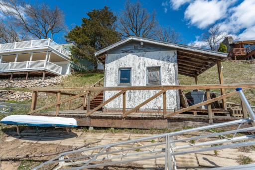 42414 Sunset Hill Road, Battle Lake, MN 56515