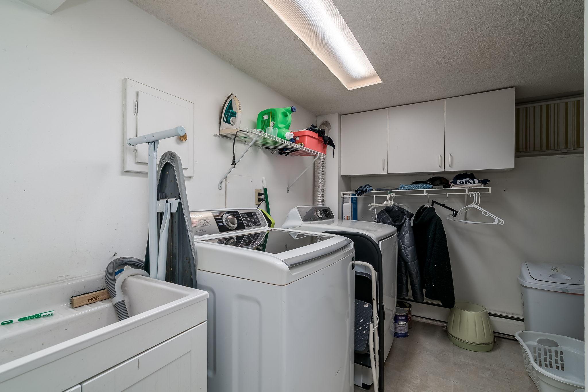 27-web-or-mls-10940 Pioneer Dr-29.jpg