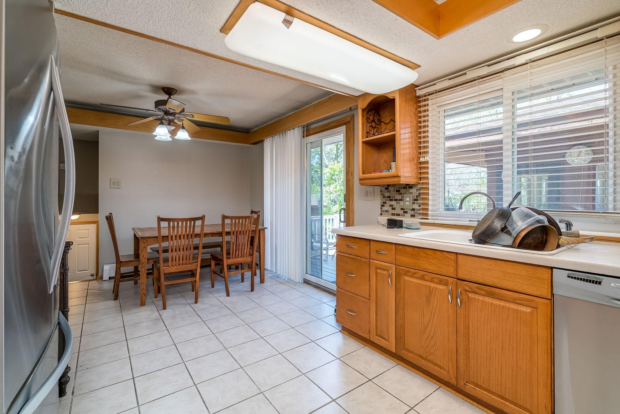 20-web-or-mls-10940 Pioneer Dr-22.jpg