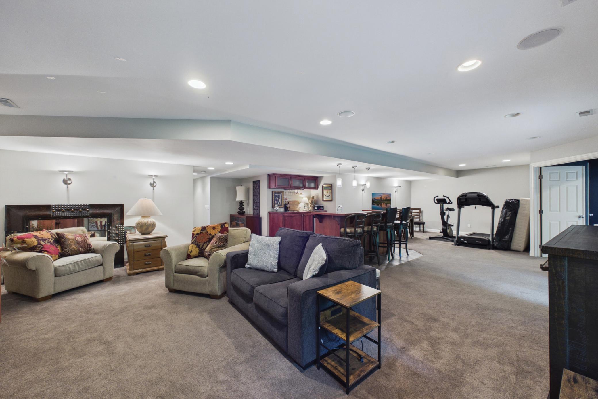 Large entertaining space