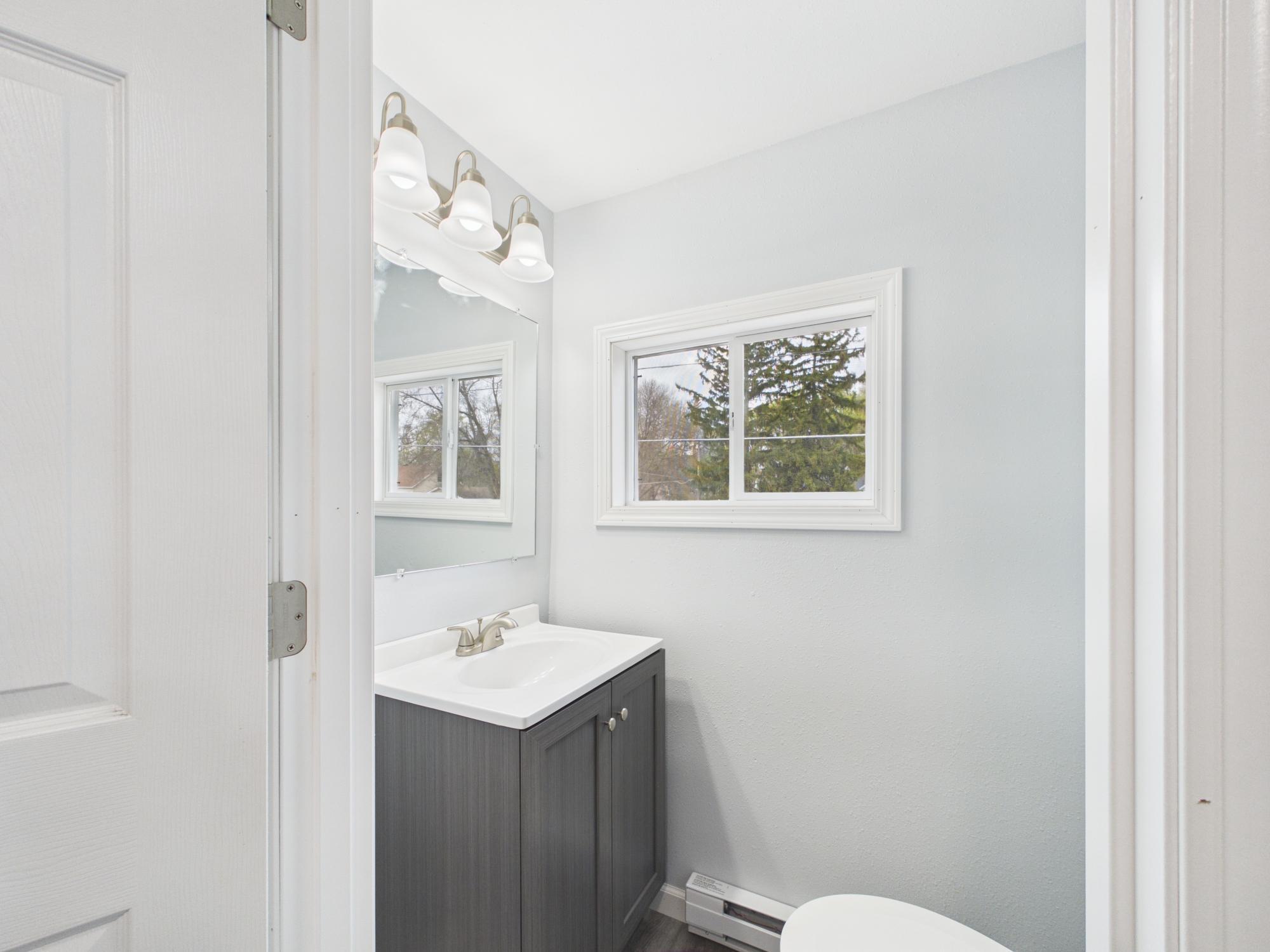 Upper Bathroom