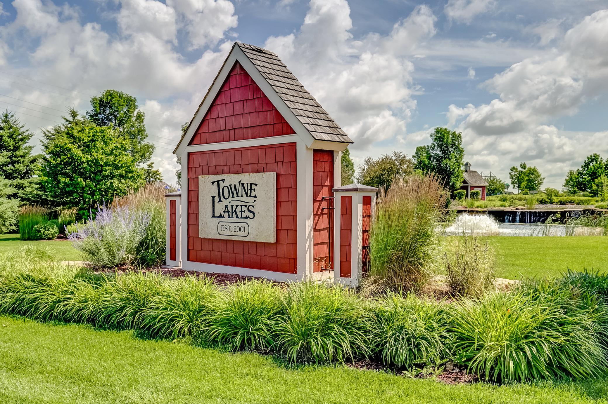 Welcome to the highly sought after Towne Lakes community.