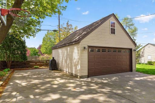 933 Delaware Avenue, Saint Paul, MN 55118