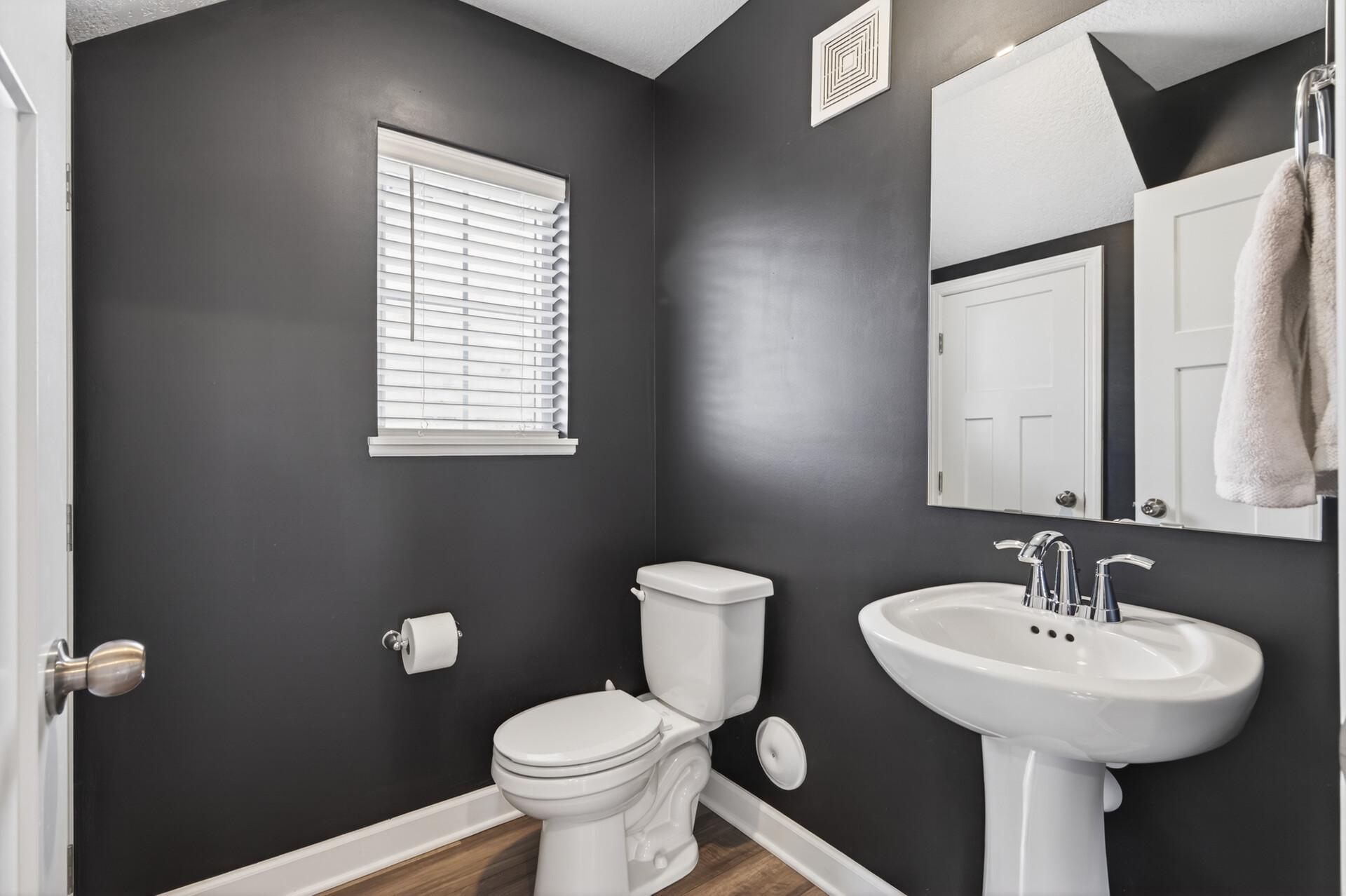 1/2 bath