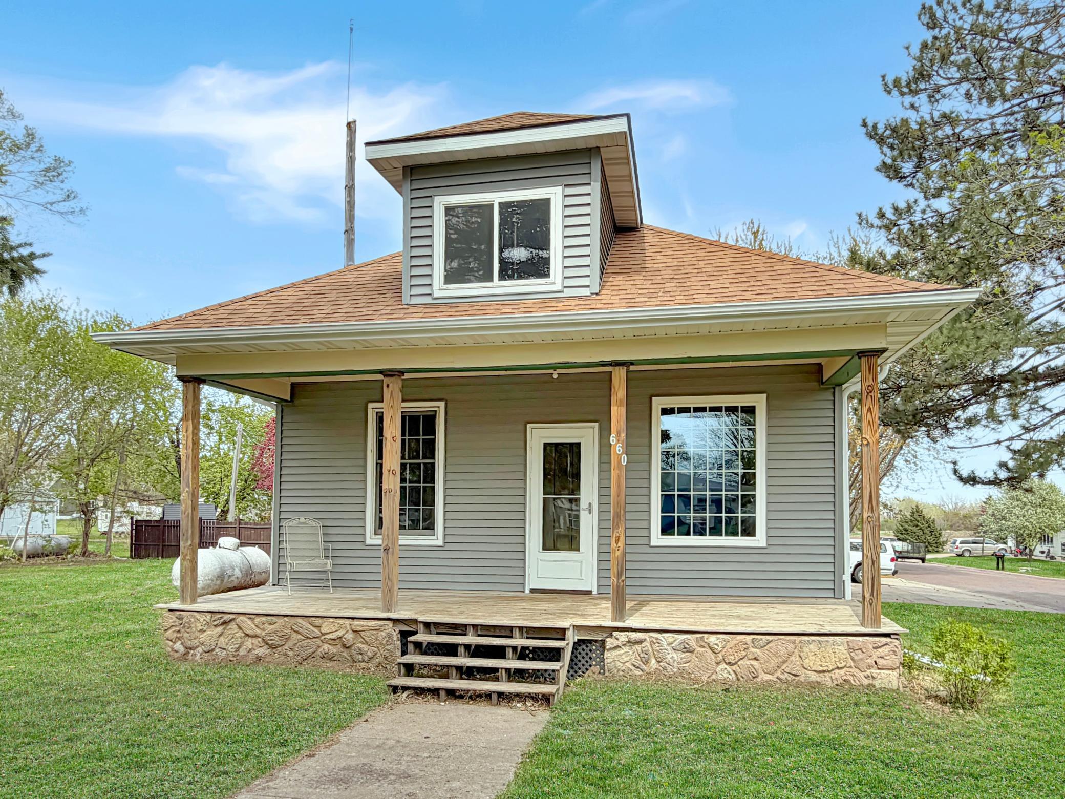 Such a charming covered porch! Perfect for evening relaxation