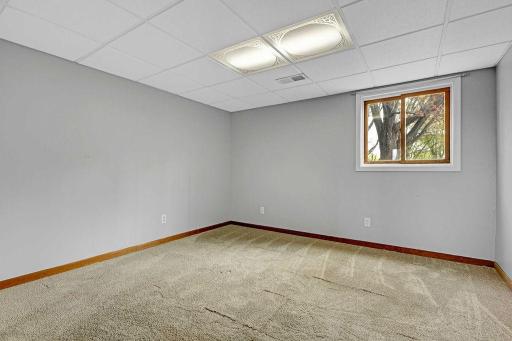 39333 Everett Avenue, North Branch, MN 55056