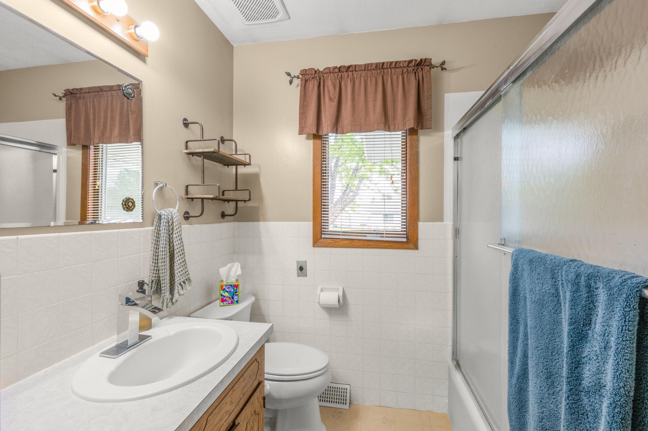 Full bathroom on upper level