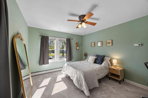 1033 Smith Avenue S, Saint Paul, MN 55118