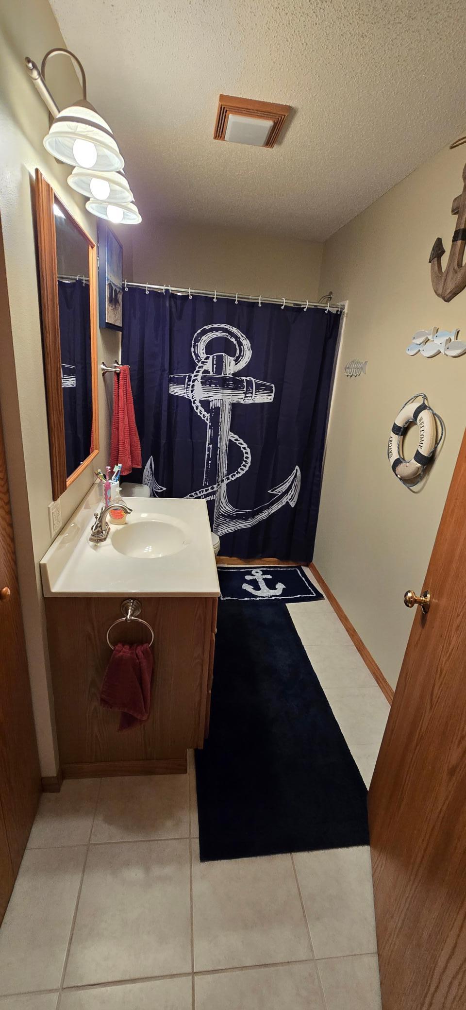 Lower.Bath.jpg