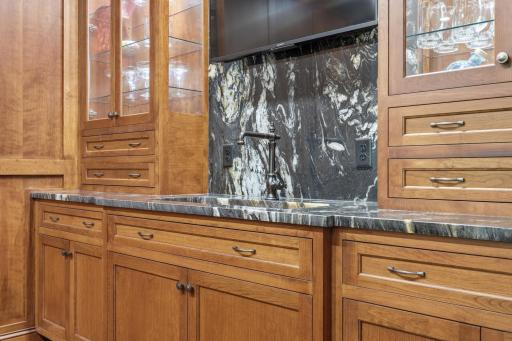 The woodwork, the counters, the backsplash... droolworthy.