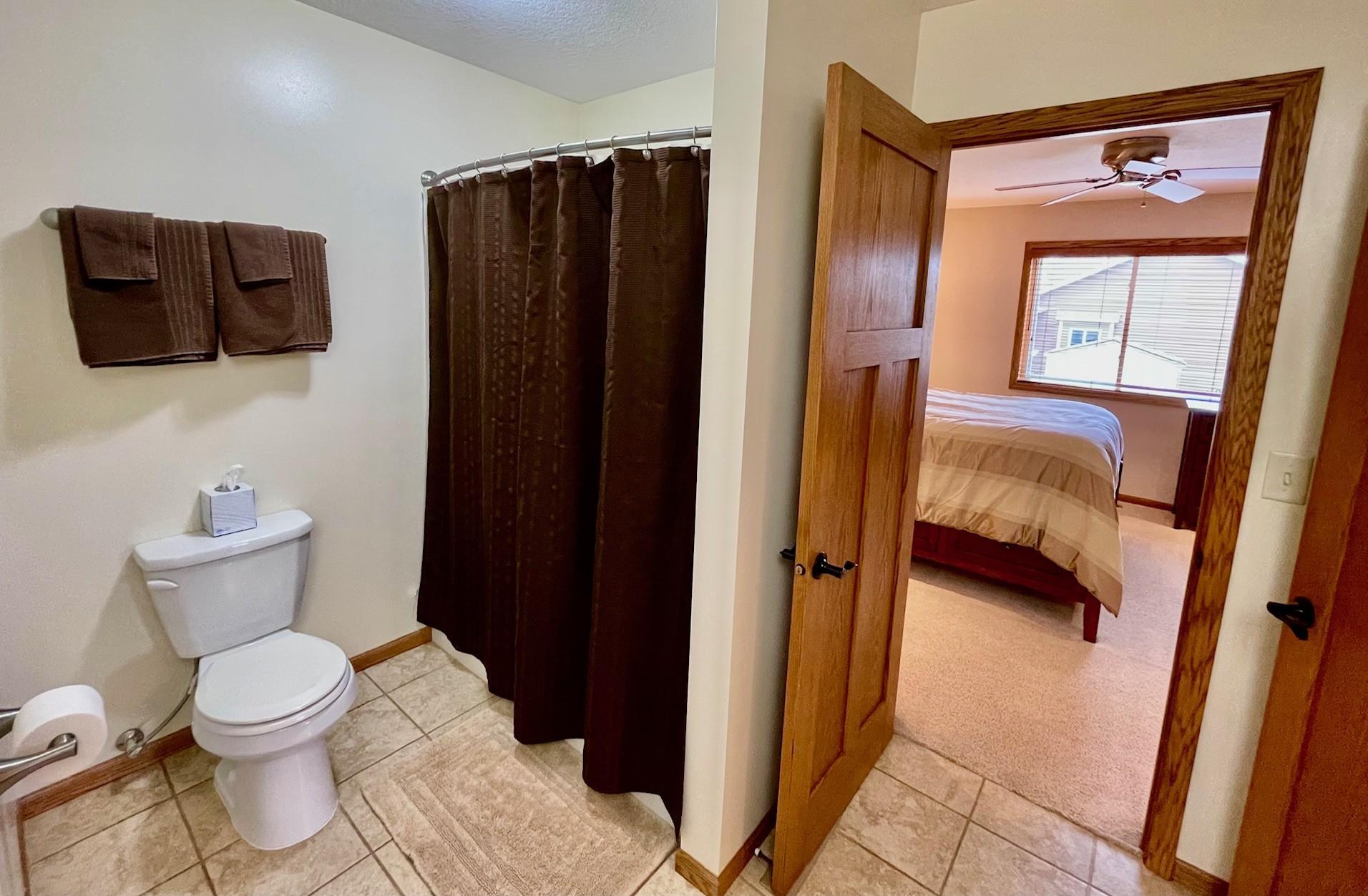 Access to primary bedroom