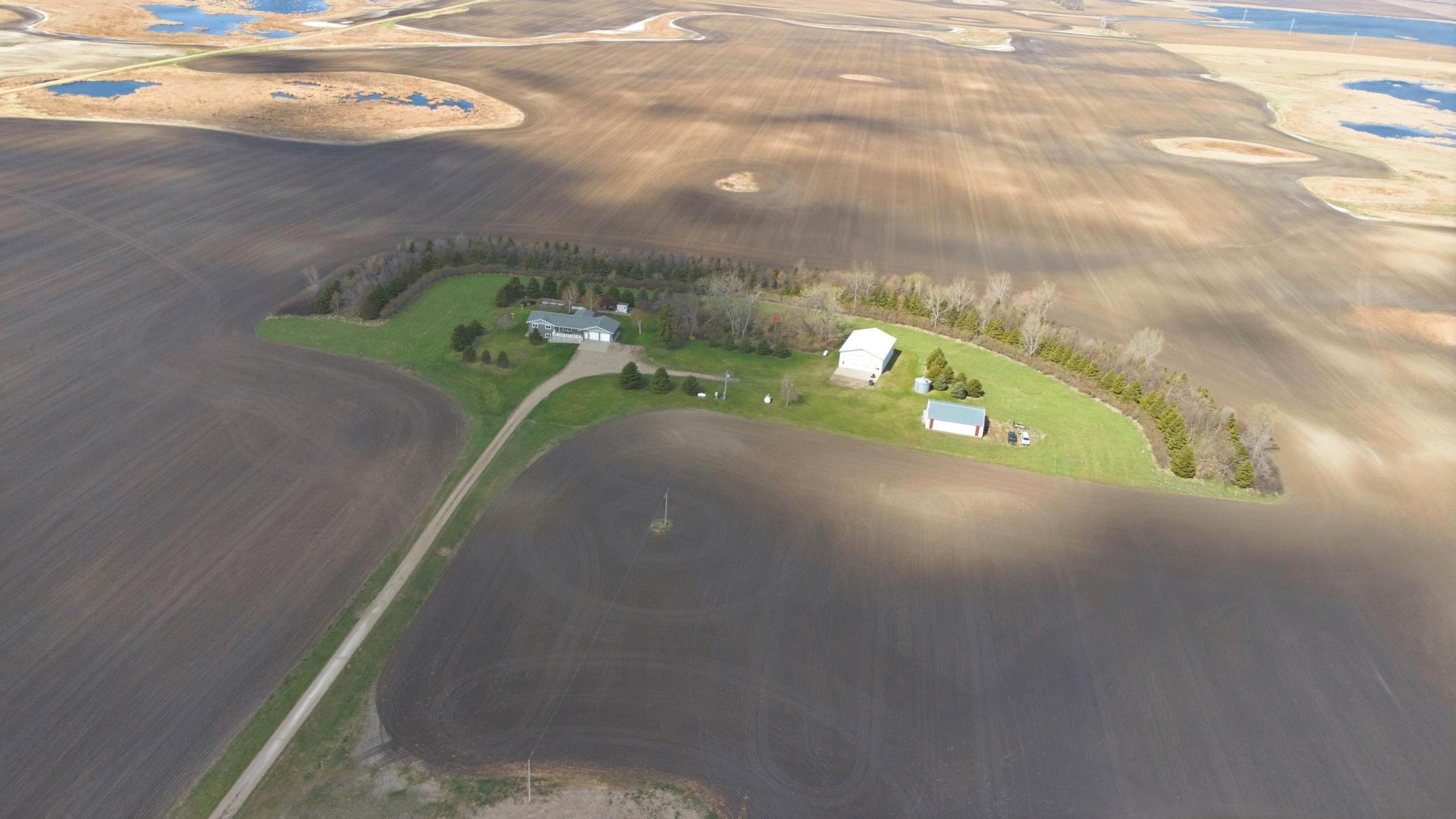 DJI_0552_autoremove_31640178_012e03e8.jpg