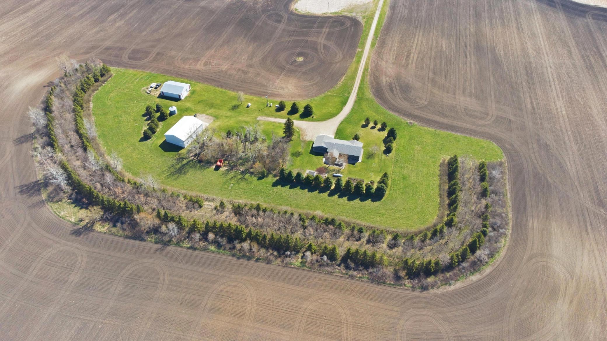 DJI_0556_autoremove_31640250_9c2c12c2.jpg