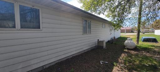 20 5th Street E, Halstad, MN 56548
