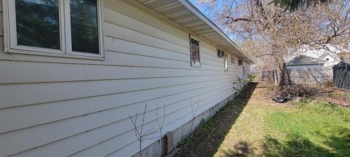 20 5th Street E, Halstad, MN 56548