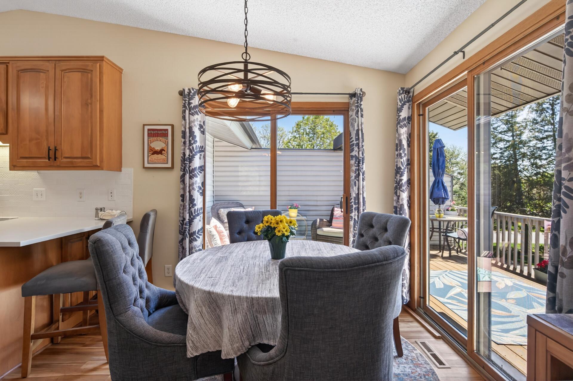 Linger over meals enjoying these peaceful views!