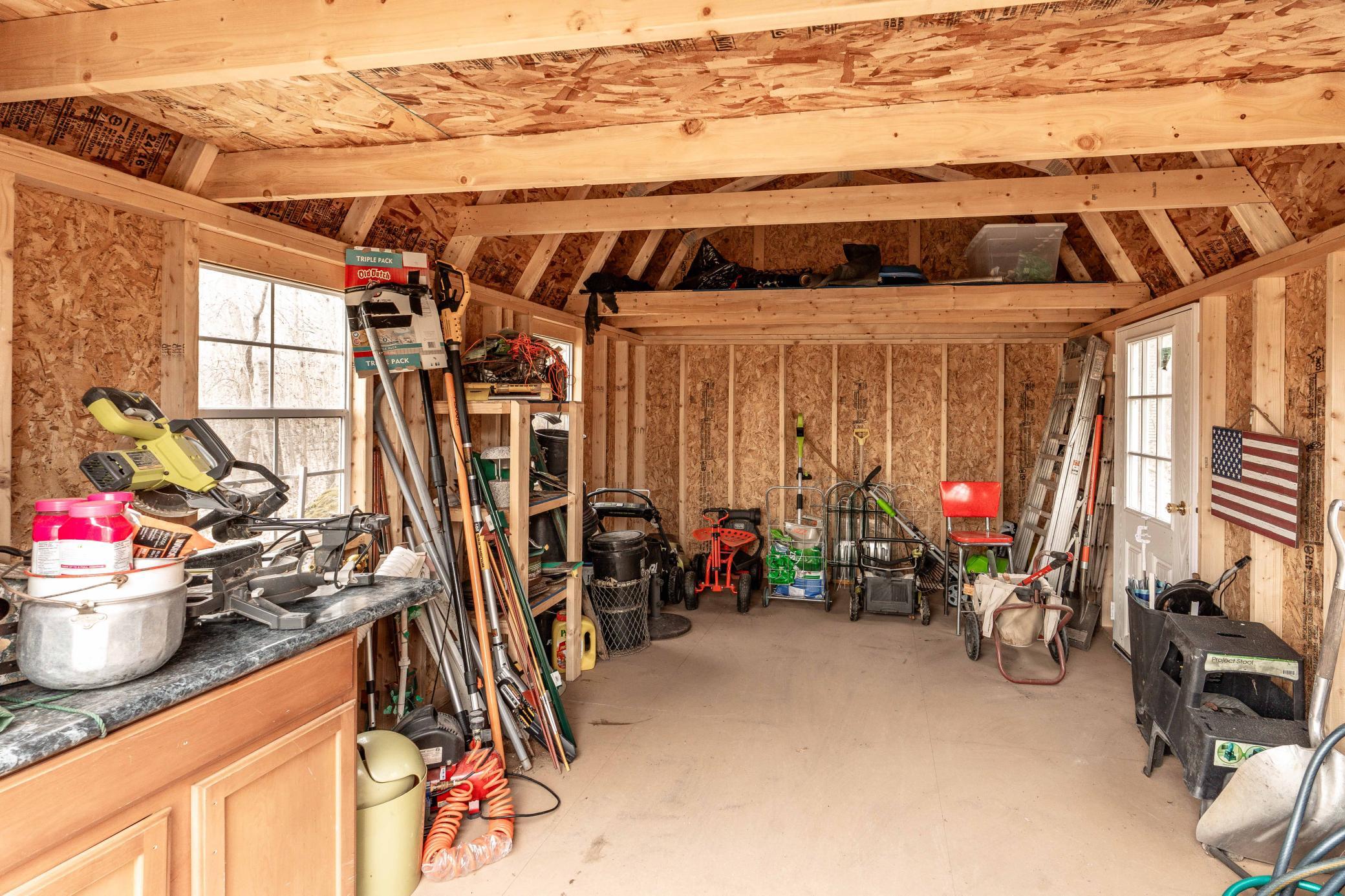 Barn shed
