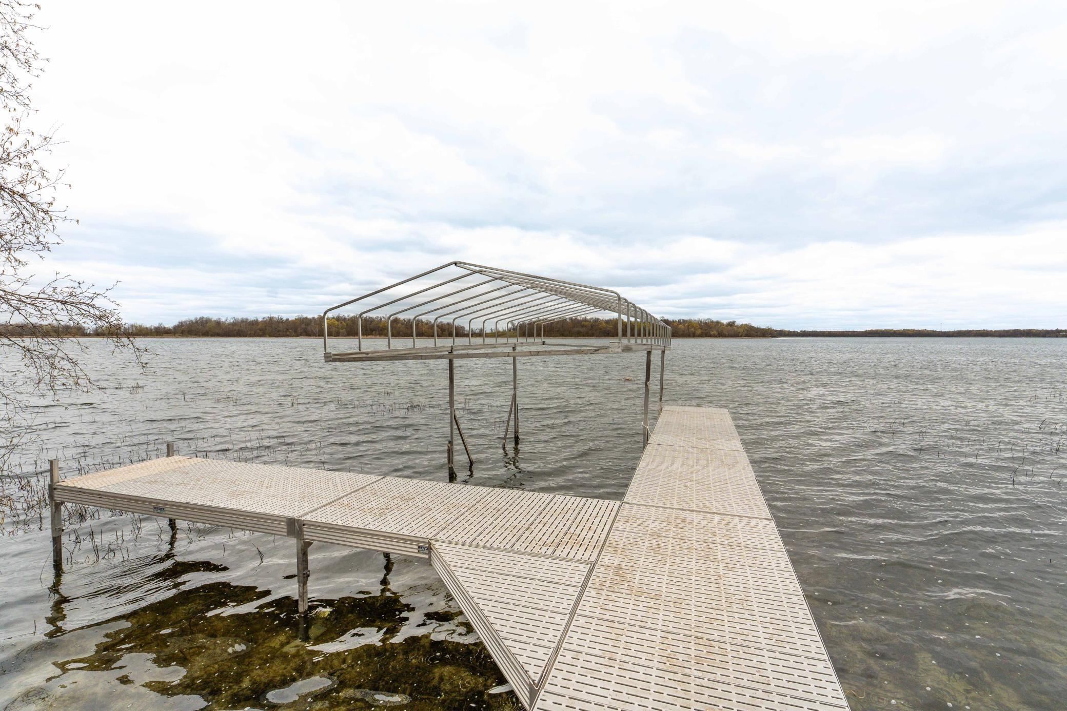 Spring dock