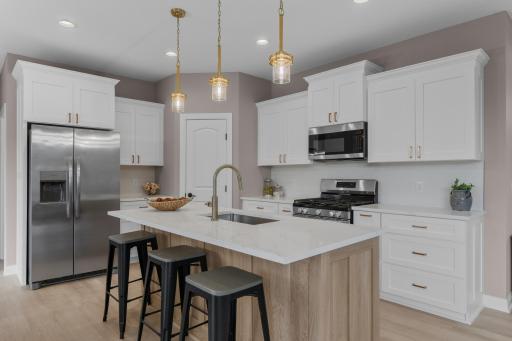 607 E 9th Street, Zumbrota, MN 55992