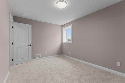 607 E 9th Street, Zumbrota, MN 55992