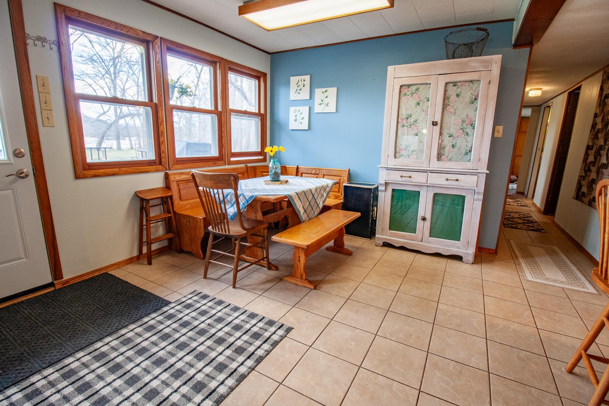 39511 460th Interior (9).jpg