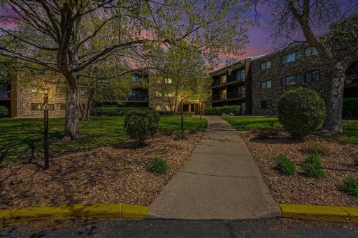 4100 Parklawn Avenue, 302, Minneapolis, MN 55435