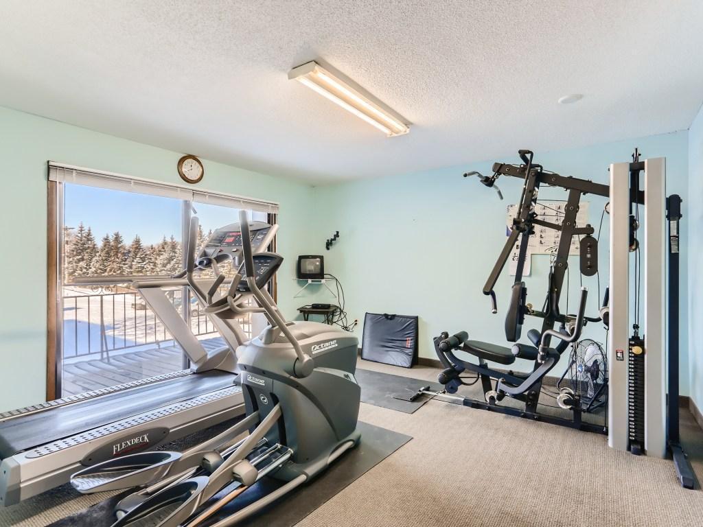 4100 Parklawn Workout Room.jpg