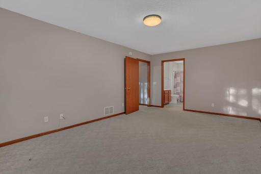 2304 SW 10 Street, Willmar, MN 56201