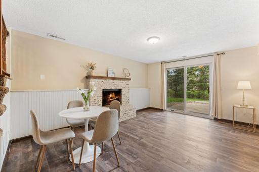 907 Heritage Court W, Saint Paul, MN 55127