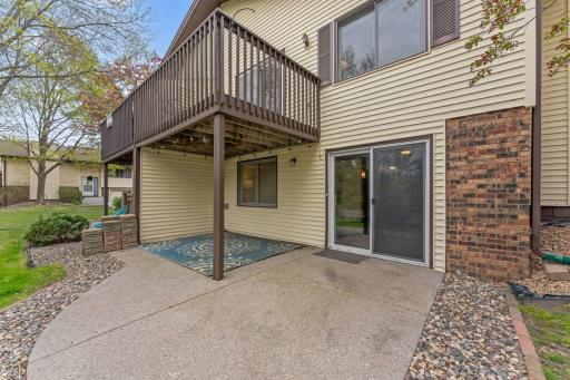 907 Heritage Court W, Saint Paul, MN 55127