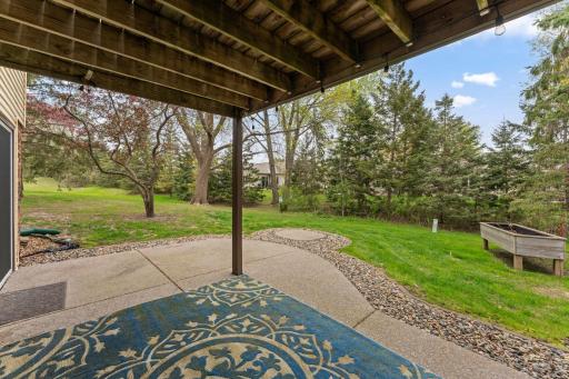 907 Heritage Court W, Saint Paul, MN 55127