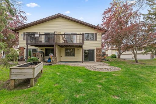 907 Heritage Court W, Saint Paul, MN 55127