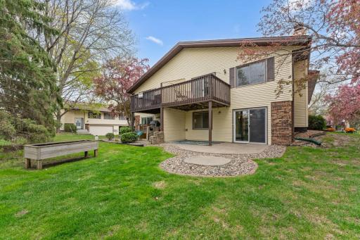 907 Heritage Court W, Saint Paul, MN 55127